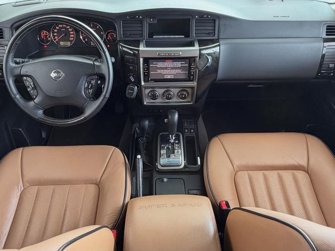 Подержанный Nissan Patrol V (Y61) Рестайлинг, 4.8 л, 2022 в Абу-Даби от Speed Car Motors Черный цвет.  | AUTO.AE