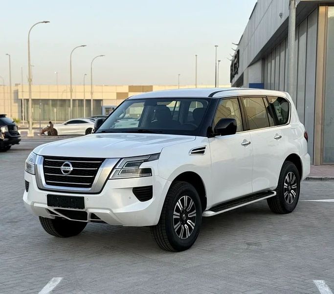 Подержанный Nissan Patrol VI (Y62) Рестайлинг 2, 4.0 л, 2020 в Абу-Даби от Al Laith Cars Showroom Белый цвет. GCC | AUTO.AE