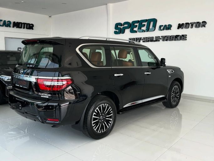 Used Nissan Patrol VI (Y62) Facelift 2, 5.6 l, 2024 in Abu Dhabi by Speed Car Motors, Black color. GCC Specs | AUTO.AE