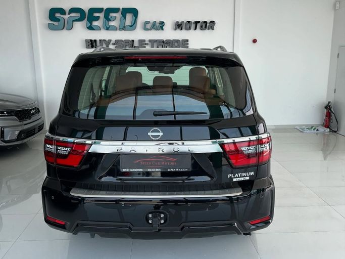 Used Nissan Patrol VI (Y62) Facelift 2, 5.6 l, 2024 in Abu Dhabi by Speed Car Motors, Black color. GCC Specs | AUTO.AE