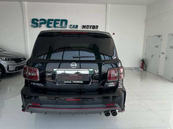 Подержанный Nissan Patrol VI (Y62) Рестайлинг, 5.6 л, 2015 в Абу-Даби от Speed Car Motors Черный цвет. GCC | AUTO.AE