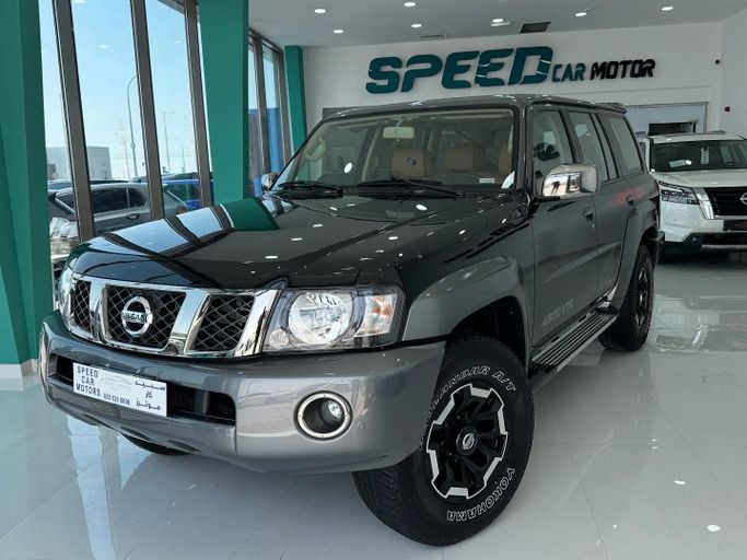 Used Nissan Patrol V (Y61) Facelift, 4.8 l, 2022 in Abu Dhabi by Speed Car Motors, Black color.  | AUTO.AE