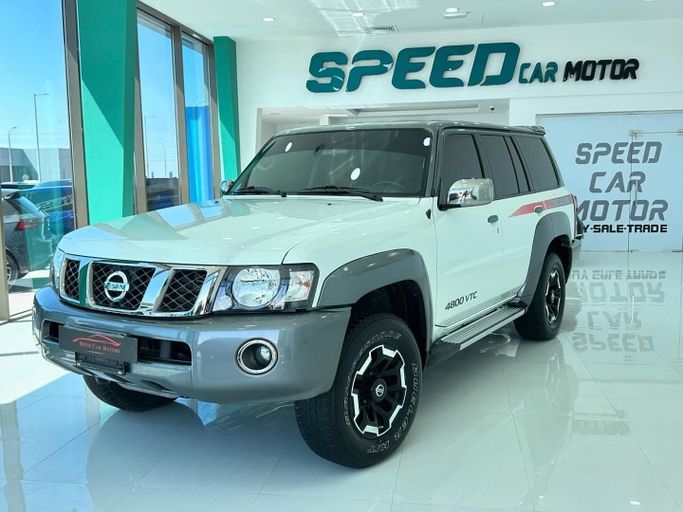 Used Nissan Patrol V (Y61) Facelift, 4.8 l, 2022 in Abu Dhabi by Speed Car Motors, White color.  | AUTO.AE