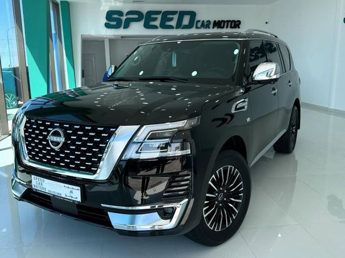 Подержанный Nissan Patrol VI (Y62) Рестайлинг 2, 5.6 л, 2024 в Абу-Даби от Speed Car Motors Черный цвет.  | AUTO.AE