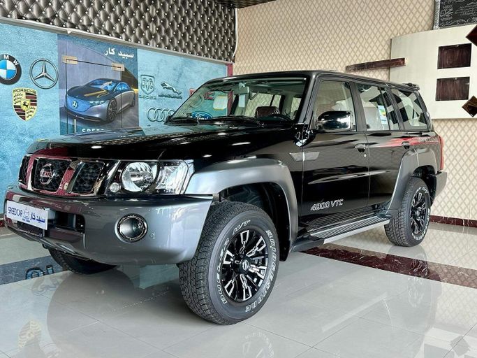 New Nissan Patrol V (Y61) Facelift, 4.8 l, 2024 in Abu Dhabi by Speed Car Motors, Black color.  | AUTO.AE