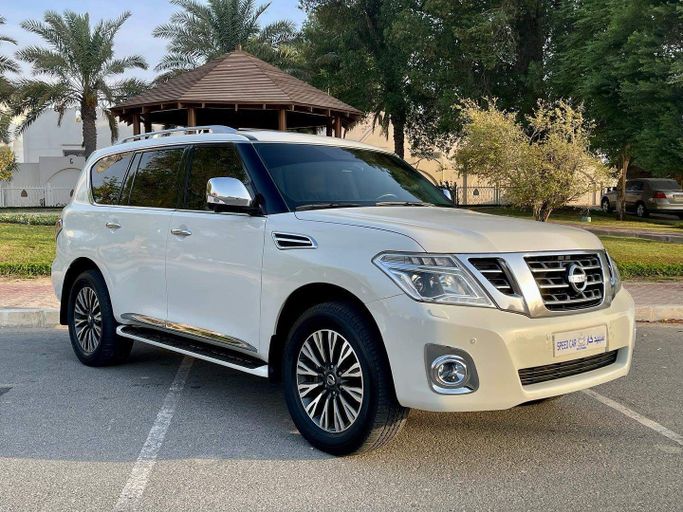 Подержанный Nissan Patrol VI (Y62) Рестайлинг, 5.6 л, 2018 в Абу-Даби от Speed Car Motors Белый цвет.  | AUTO.AE