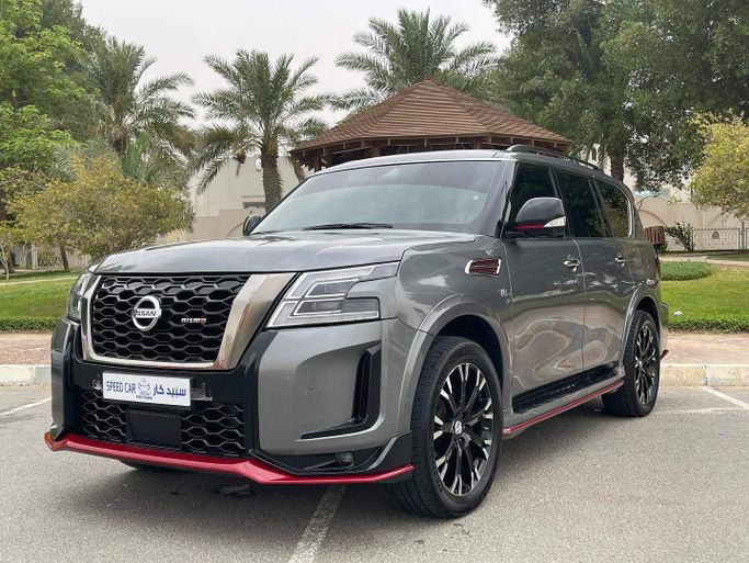 Подержанный Nissan Patrol VI (Y62) Рестайлинг, 5.6 л, 2018 в Абу-Даби от Speed Car Motors Серый цвет. GCC | AUTO.AE