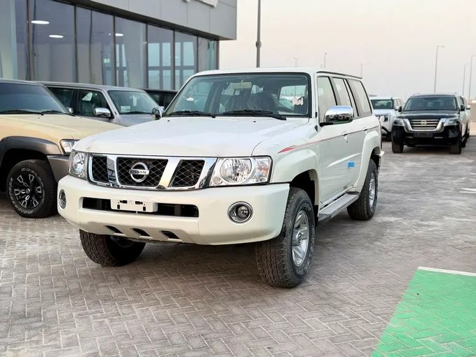 New Nissan Patrol V (Y61) Facelift, 4.8 l, 2024 in UAE, Abu Dhabi by Al Lulu Cars, White color. GCC Specs | AUTO.AE | Listing #274284