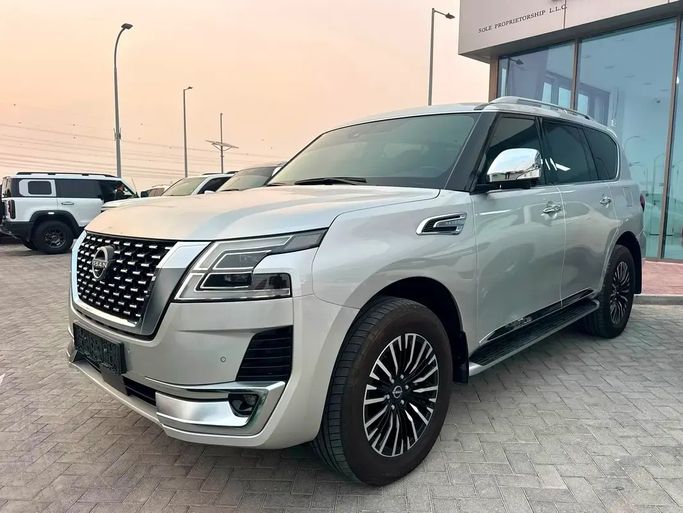 Used Nissan Patrol VI (Y62) Facelift 2, 4.0 l, 2023 in UAE, Abu Dhabi by Super Class Cars Showroom, Silver color. GCC Specs | AUTO.AE | Listing #275625