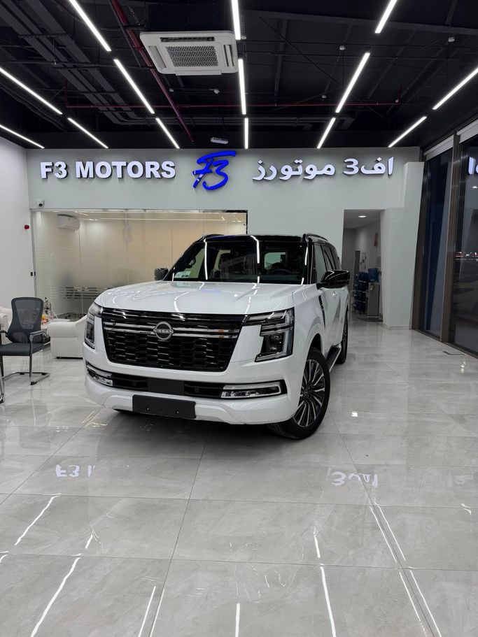 جديدة Nissan Patrol سابعاً (Y63), 3.5 l, 2026 في في الإمارات, أبوظبي من F3 Motors، اللون أبيض.  | AUTO.AE | إعلان #275908