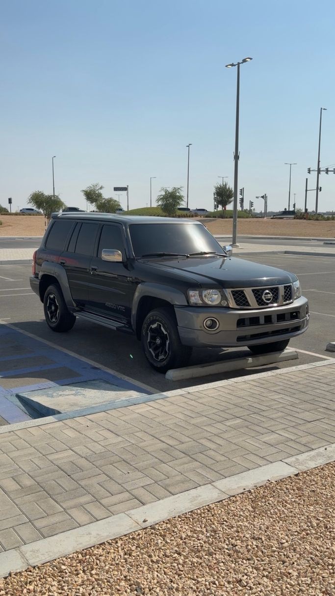 Подержанный ⁦Nissan Patrol V (Y61) Рестайлинг, 4.8 л, 2021⁩ в ОАЭ, Абу-Даби Черный цвет. GCC | AUTO.AE | Объявление #284678