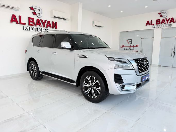 مستعملة ⁦Nissan Patrol عملية فيس ليفت VI (Y62) 2، 5.6 l، 2023⁩ في في الإمارات, أبوظبي من Al Bayan Motors، اللون فضي. مواصفات الخليج | AUTO.AE | إعلان #288701