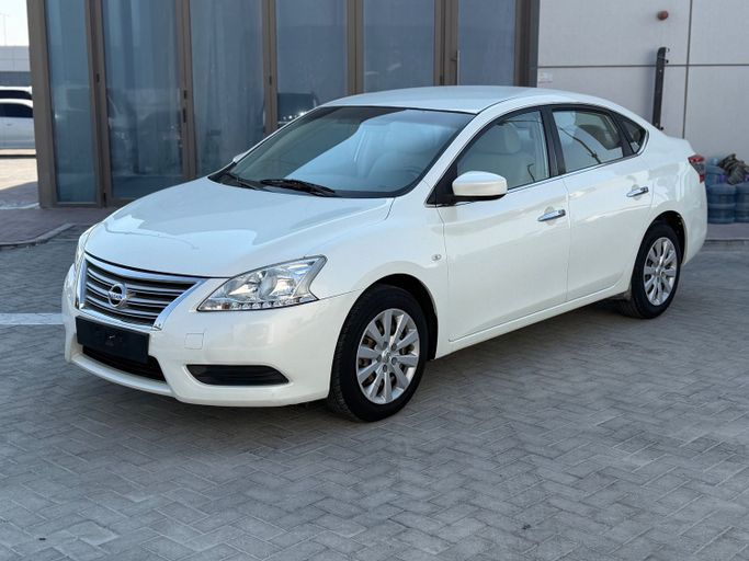 Used Nissan Sentra VIII (B18), 2.0 l, 2020 in Abu Dhabi by Al Laith Cars Showroom, White color. GCC Specs | AUTO.AE