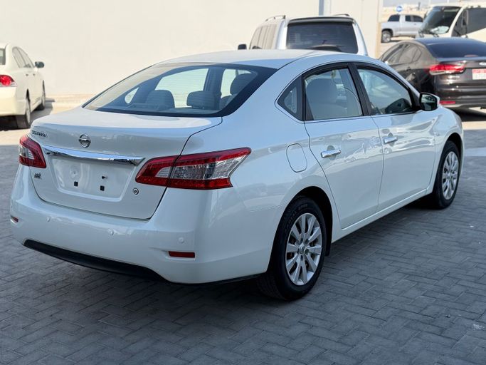 Used Nissan Sentra VIII (B18), 2.0 l, 2020 in Abu Dhabi by Al Laith Cars Showroom, White color. GCC Specs | AUTO.AE