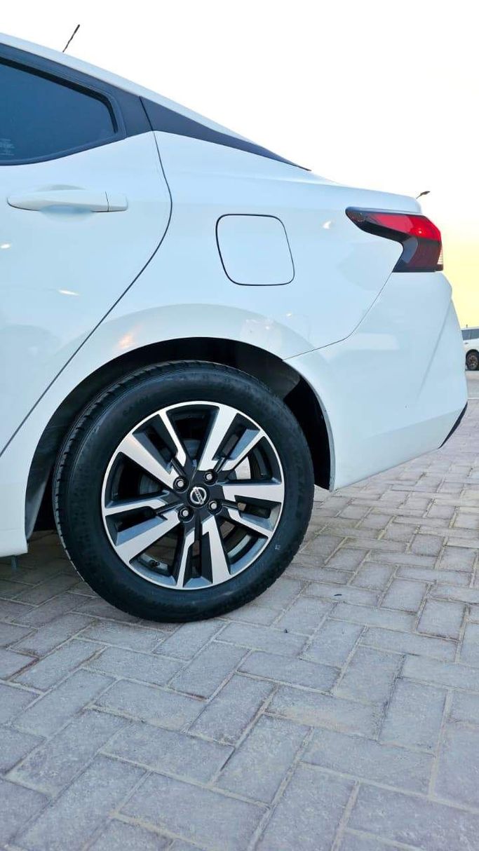 Used Nissan Sunny N18, 1.6 l, 2022 in Abu Dhabi, White color. GCC Specs | AUTO.AE