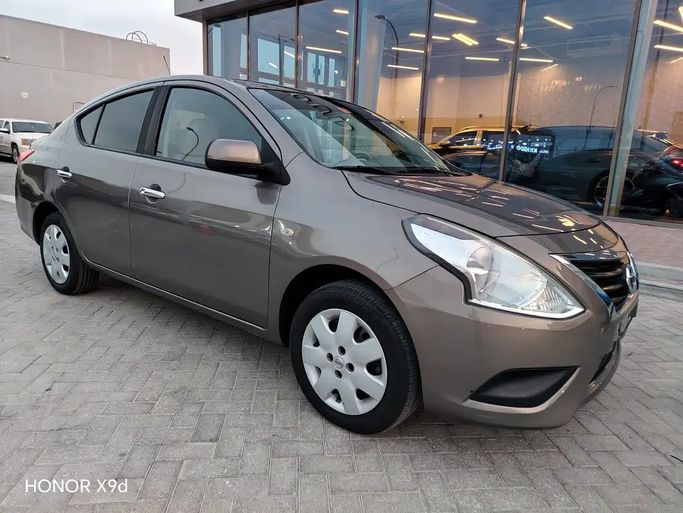 مستعملة Nissan Sunny فيس ليفت N17, 1.5 l, 2023 في في الإمارات, أبوظبي من Mafnoud Cars، اللون بني. مواصفات الخليج | AUTO.AE | إعلان #275280