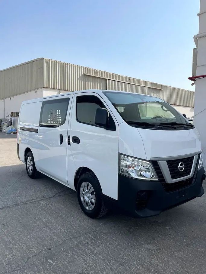 Used Nissan Urvan V (E26) / NV350 Urvan, 2.5 l, 2020 in Abu Dhabi by Smart Motors Car Trading, White color. GCC Specs | AUTO.AE