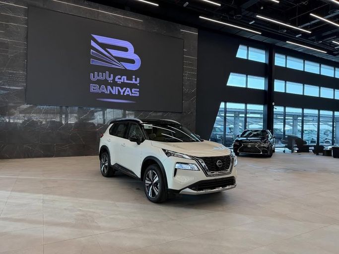 New Nissan X-Trail IV, 2.5 l, 2025 in Abu Dhabi by Baniyas Cars Abu Dhabi, White color. Other | AUTO.AE