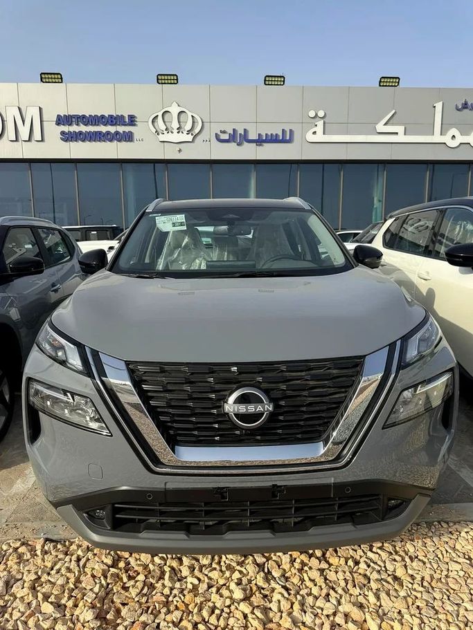 New Nissan X-Trail IV, 2.5 l, 2025 in Abu Dhabi by Kingdom Automobile Showroom, Grey color. GCC Specs | AUTO.AE