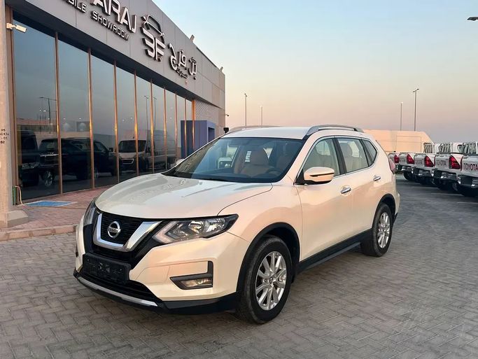 مستعملة Nissan X-Trail ثالثاً فيس ليفت, 2.5 l, 2021 في في الإمارات, أبوظبي من Bin Faraj Automobile Showroom، اللون أبيض. مواصفات الخليج | AUTO.AE | إعلان #275548