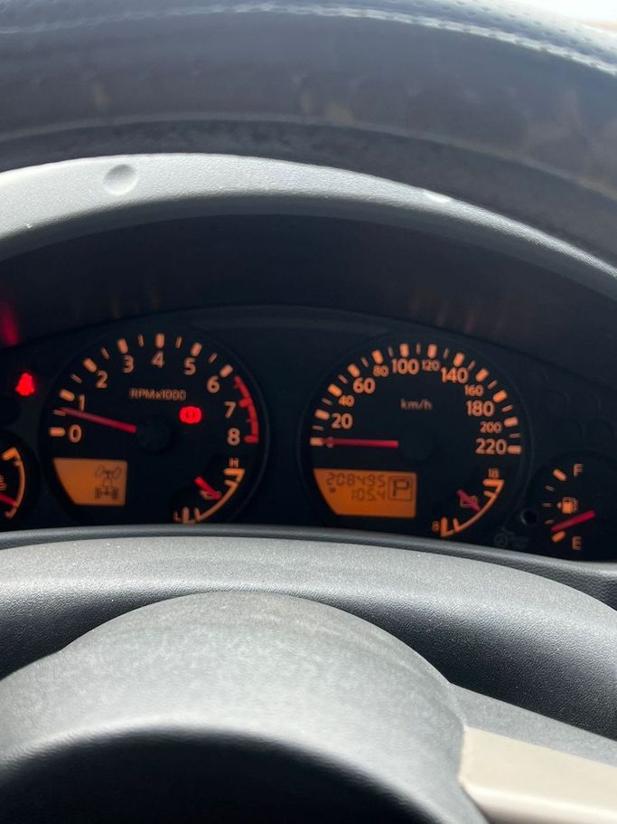 Used Nissan Xterra II Facelift, 4.0 l, 2009 in Abu Dhabi, White color. GCC Specs | AUTO.AE