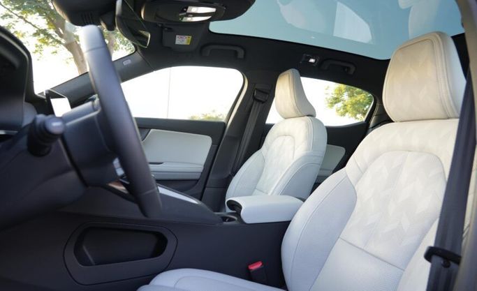 مستعملة Polestar 2 I, 2023 في في أبو ظبي من Advantage Motors، اللون أسود. مواصفات الخليج | AUTO.AE