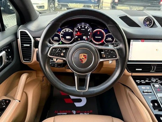 Used Porsche Cayenne III, 3.0 l, 2020 in Abu Dhabi by Al Bayan Motors, Grey color. GCC Specs | AUTO.AE