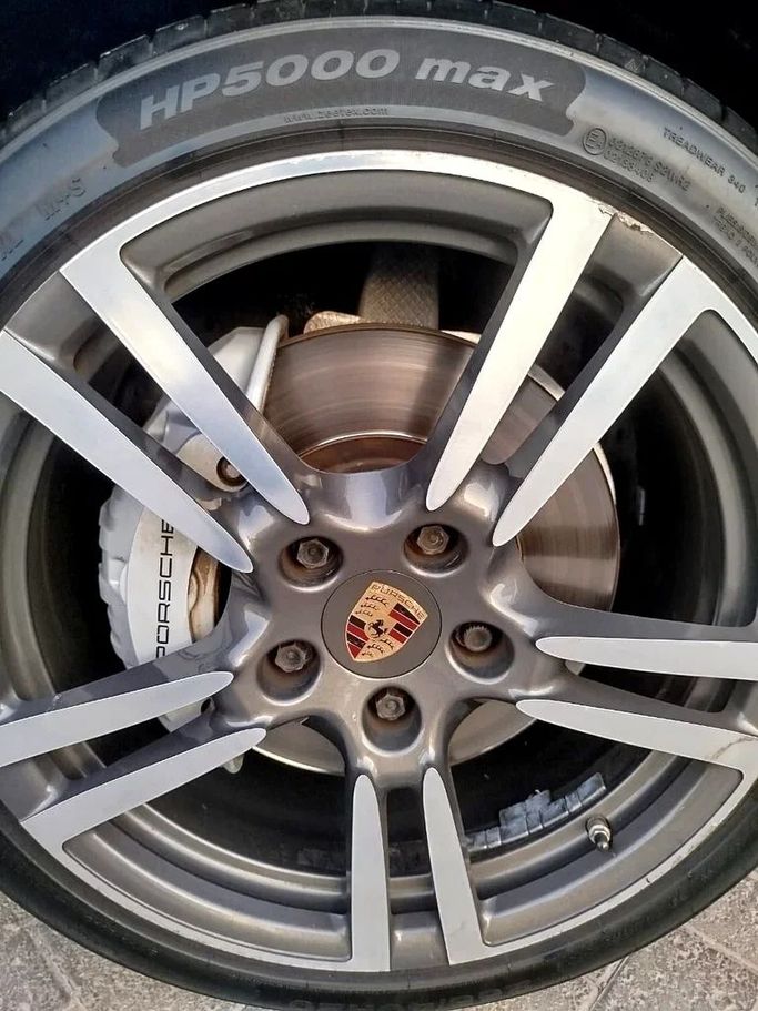 Used Porsche Panamera 4S I Facelift, 3.0 l, 2014 in Abu Dhabi by Al Asad Automobile Showroom, Black color. GCC Specs | AUTO.AE