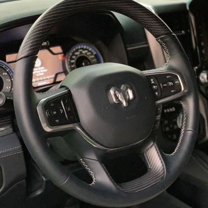 Used RAM 1500 Crew Cab V, 3.6 l, 2022 in Abu Dhabi by Al Fajr Automobile showroom, Blue color. GCC Specs | AUTO.AE