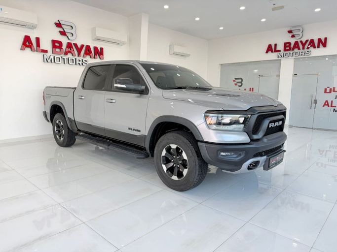 Used RAM 1500 V, 5.7 l, 2022 in Abu Dhabi by Al Bayan Motors, Silver color. GCC Specs | AUTO.AE