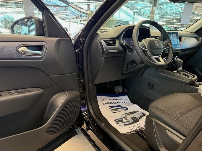 Новый Renault Arkana I Рестайлинг, 1.3 л, 2025 в Абу-Даби от Baniyas Cars Abu Dhabi Серый цвет. GCC | AUTO.AE