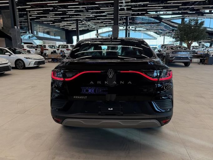 Новый Renault Arkana I Рестайлинг, 1.3 л, 2025 в Абу-Даби от Baniyas Cars Abu Dhabi Серый цвет. GCC | AUTO.AE