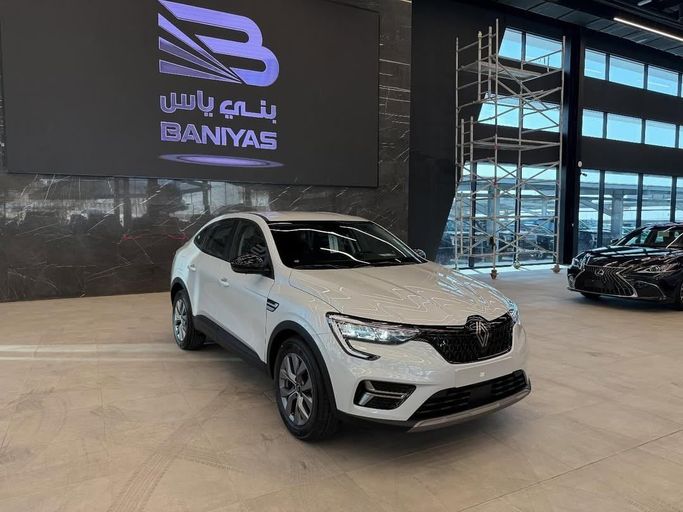 New Renault Arkana I Facelift, 1.3 l, 2025 in Abu Dhabi by Baniyas Cars Abu Dhabi, White color. GCC Specs | AUTO.AE