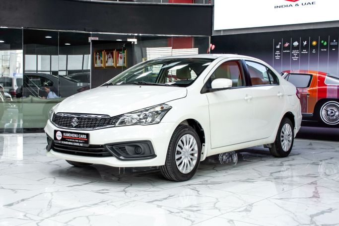 مستعملة Suzuki Ciaz أنا فيس ليفت, 1.5 l, 2023 في في أبو ظبي من Kamdhenu Cars، اللون أبيض. مواصفات الخليج | AUTO.AE | إعلان #264219