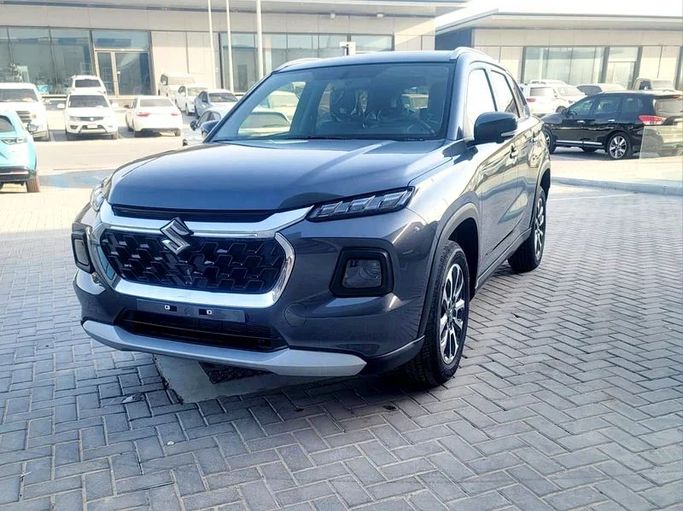 Новый Suzuki Grand Vitara III, 1.5 л, 2024 в Абу-Даби от Kingdom Automobile Showroom Серый цвет. GCC | AUTO.AE