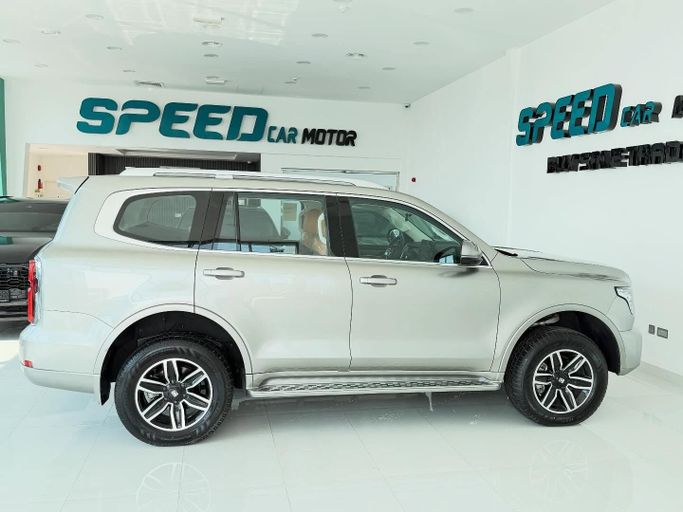 Новый Tank 500 I, 3.0 л, 2024 в Абу-Даби от Speed Car Motors Серый цвет.  | AUTO.AE