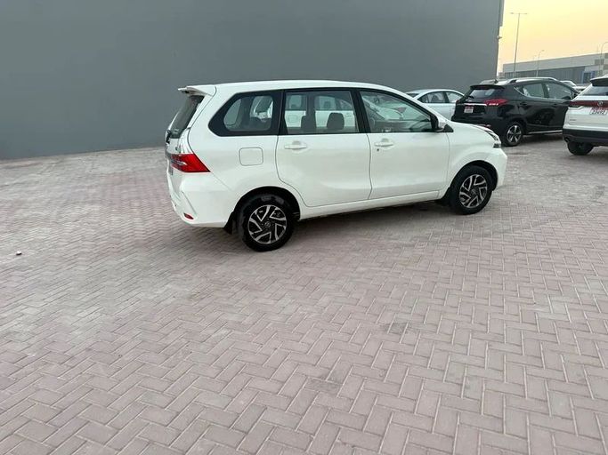 Used Toyota Avanza II, 1.5 l, 2020 in Abu Dhabi by Al Asad Automobile Showroom, White color. GCC Specs | AUTO.AE