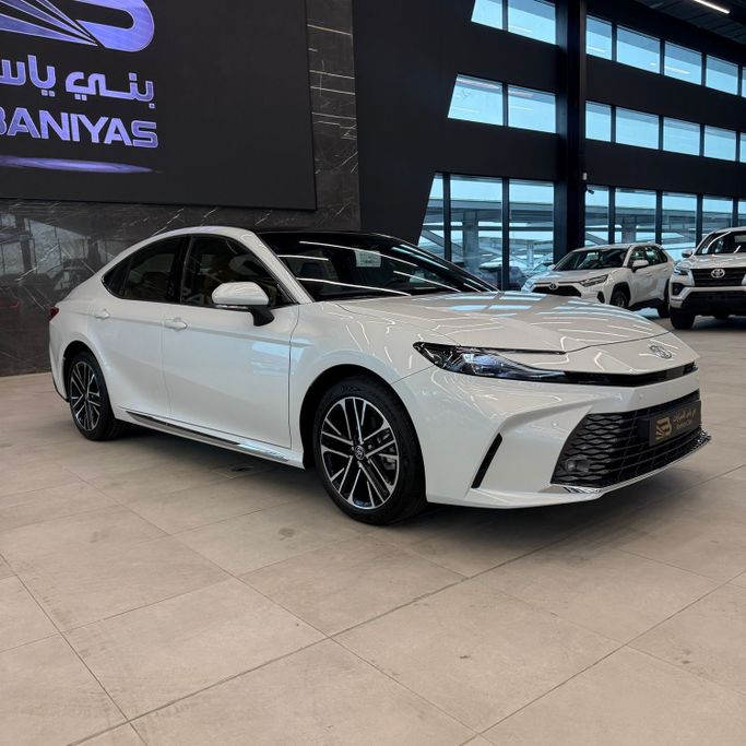 Новый Toyota Camry IX (XV80), 2.5 л, 2026 в ОАЭ, Абу-Даби от Baniyas Cars Abu Dhabi Белый цвет. Other | AUTO.AE | Объявление #275753