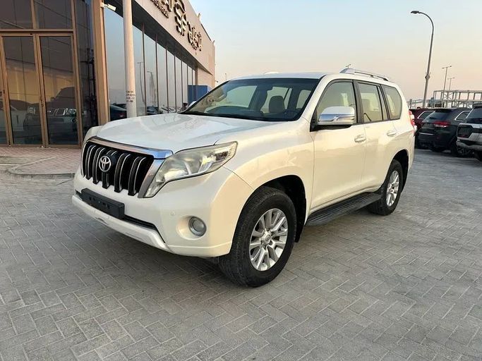 Used Toyota Land Cruiser Prado 150 Series Facelift 1, 4.0 l, 2016 in Abu Dhabi by Bin Faraj Automobile Showroom, White color. GCC Specs | AUTO.AE