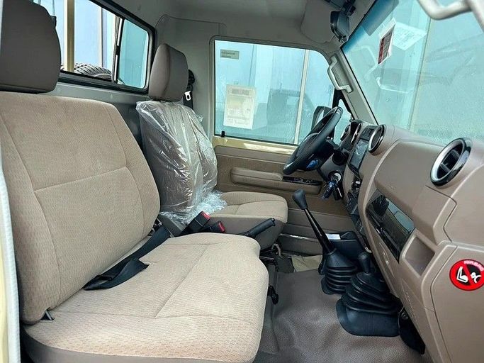 New Toyota Land Cruiser 70 Series Facelift 2, 4.0 l, 2025 in Abu Dhabi by Al Lulu Cars, Beige color. GCC Specs | AUTO.AE