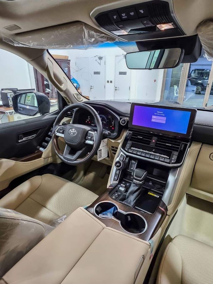 New Toyota Land Cruiser 300 Series, 3.4 l, 2025 in Abu Dhabi, Grey color. GCC Specs | AUTO.AE