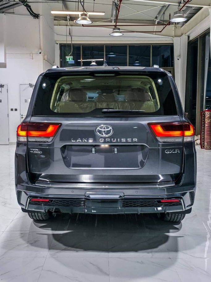 New Toyota Land Cruiser 300 Series, 3.4 l, 2025 in Abu Dhabi, Grey color. GCC Specs | AUTO.AE