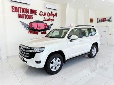 Новый Toyota Land Cruiser 300 Series, 4.0 л, 2025 в Абу-Даби от Edition One Motors Белый цвет. GCC | AUTO.AE