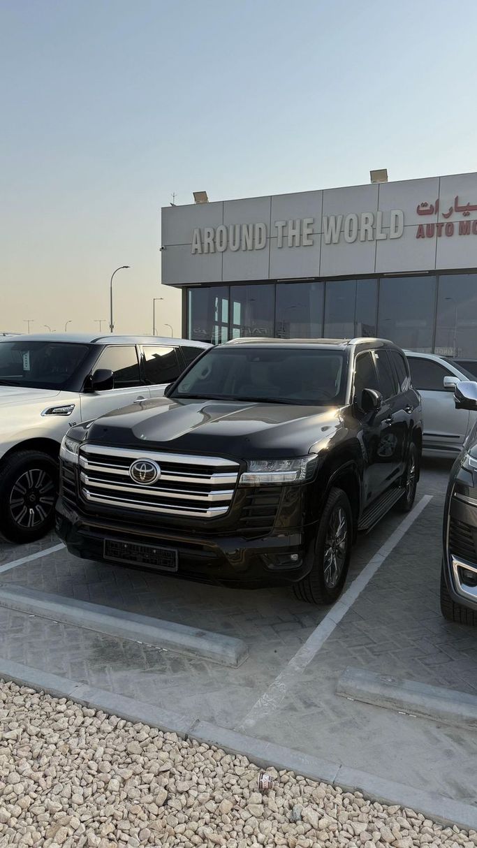 Used Toyota Land Cruiser 300 Series, 3.4 l, 2022 in Abu Dhabi by Around The World Auto Mobile, Black color. GCC Specs | AUTO.AE