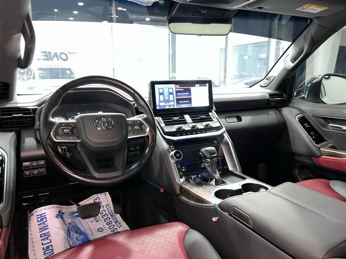 مستعملة Toyota Land Cruiser Twin Turbo السلسلة 300، 3.5 لتر، 2022 في الإمارات، أبوظبي من The One Motors، اللون أسود. مواصفات الخليج | AUTO.AE | إعلان #295620 — صورة 12 من 23