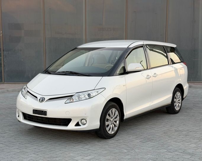 Used Toyota Previa III (XR50), 2.4 l, 2019 in Abu Dhabi by Al Laith Cars Showroom, White color. GCC Specs | AUTO.AE