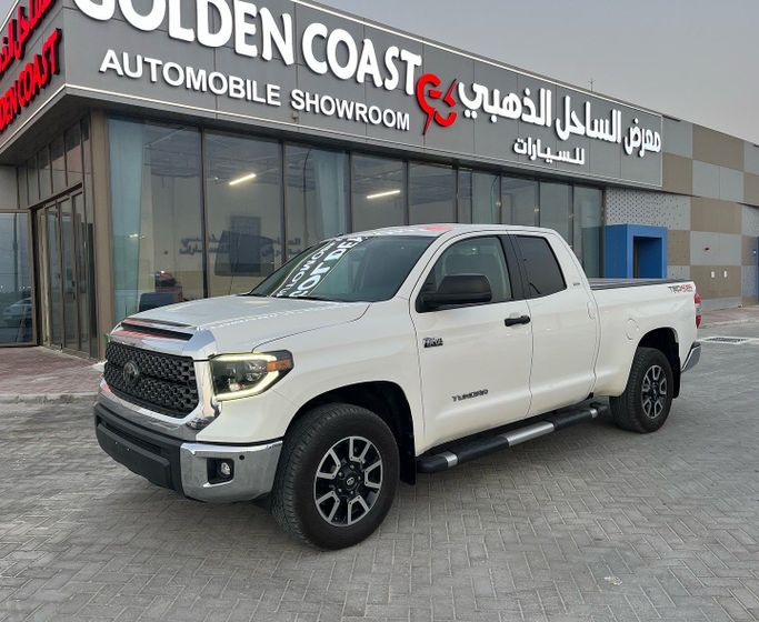 Used Toyota Tundra II Facelift, 5.7 l, 2019 in Abu Dhabi by Golden coast automobile showroom, White color. GCC Specs | AUTO.AE