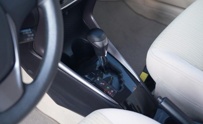 Used Toyota Yaris XP150 Facelift, 1.5 l, 2022 in Abu Dhabi by Advantage Motors, White color. GCC Specs | AUTO.AE