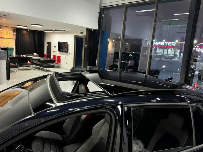 Подержанный Volkswagen Golf GTI GTI Clubsport VIII, 2.0 л, 2022 в Абу-Даби от F1 Lebanon vehicle Trading Черный цвет. GCC | AUTO.AE