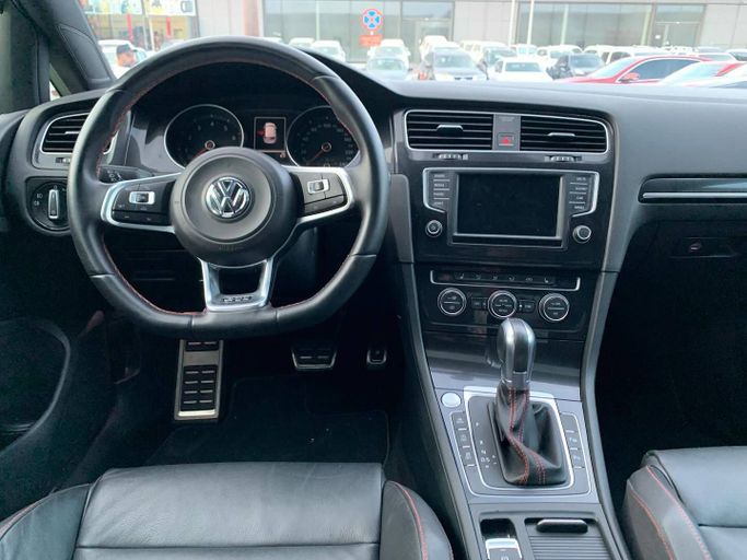 Used Volkswagen Golf GTI VII, 2.0 l, 2016 in Abu Dhabi by Al Fajr Automobile showroom, White color. GCC Specs | AUTO.AE